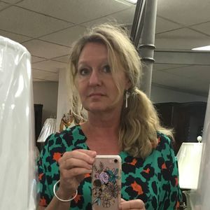 Meet your Posher, Brenda